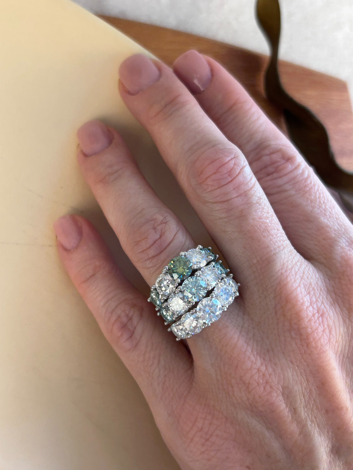 Anel Serena  em prata com moissanite incolor