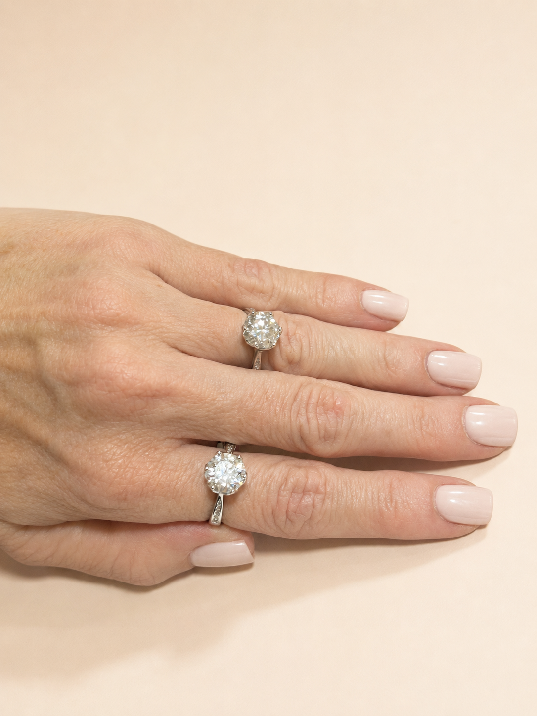 Anel Alessia em prata, com pedra em Moissanite incolor de 3ct