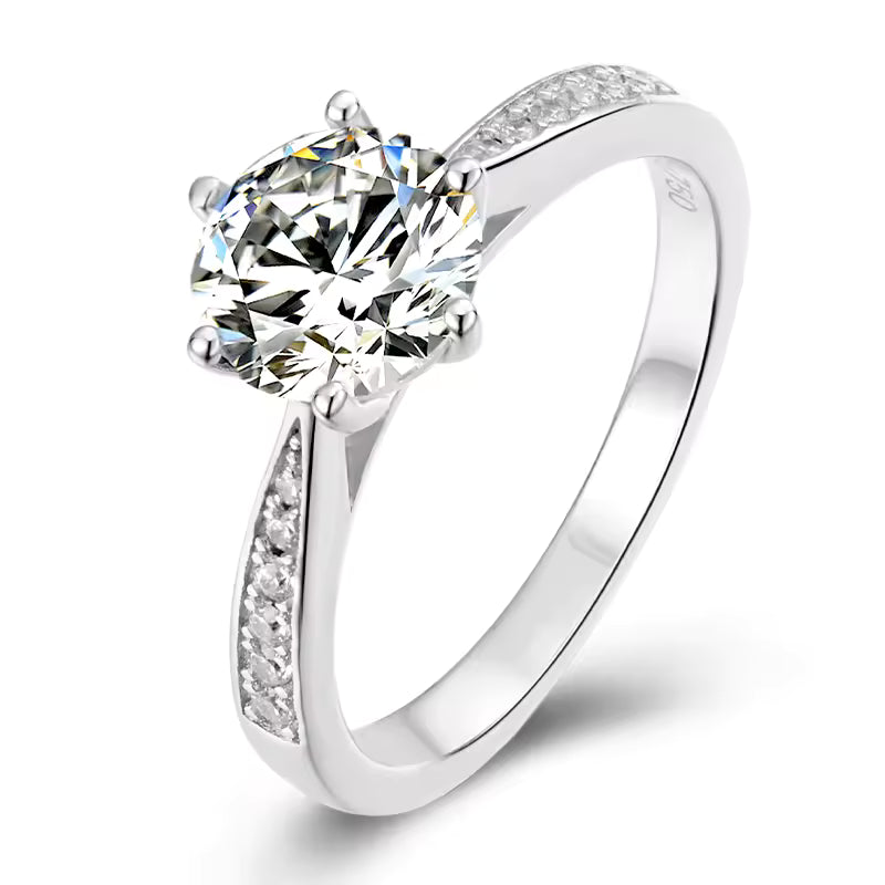 Anel Alessa em Prata 925 com Moissanite Incolor 2 ct